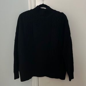 GAP black knit sweater (M)